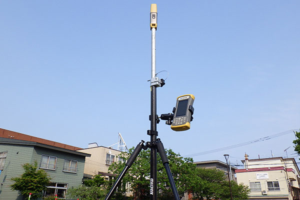 GNSS測量機器